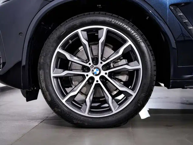 BMW X3 — Фото автомобиля 12