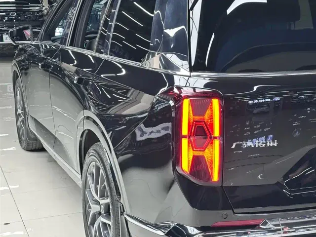 GAC Trumpchi GS8 — Фото автомобиля 7