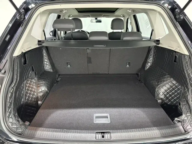 Volkswagen Tiguan L — Фото автомобиля 10