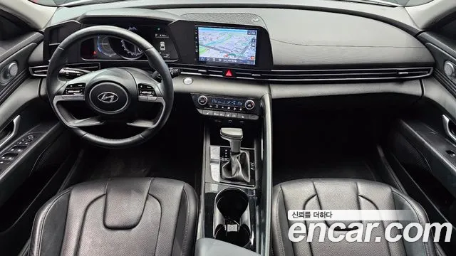 Hyundai Avante CN7 — Фото автомобиля 10