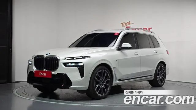 Фотография автомобиля — BMW X7 G07