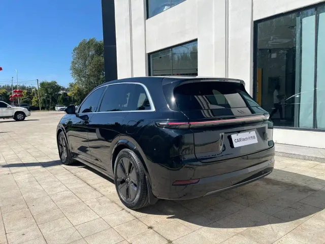 Li Auto Li Auto L7 2024 Pro — Фото автомобиля 2