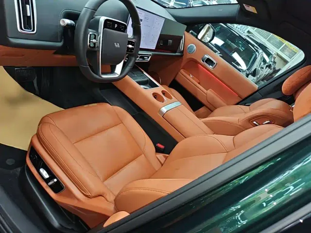 Li Auto L7 — Фото автомобиля 14