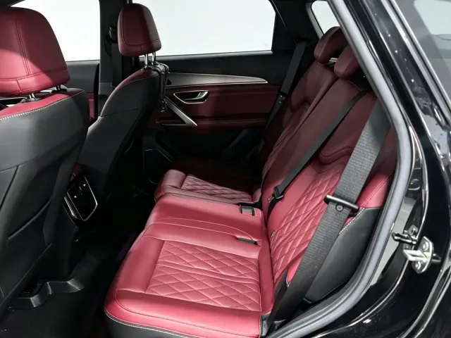 Jetour X70 Plus — Фото автомобиля 7