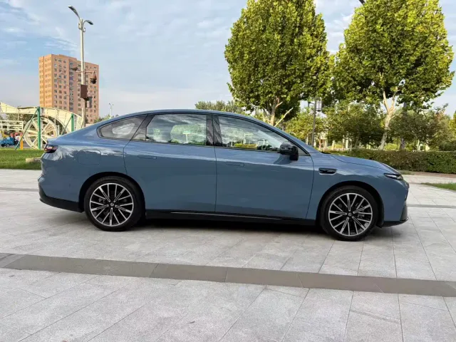 Leapmotor B01 — Фото автомобиля 5