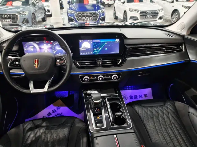 Hongqi HS5 — Фото автомобиля 12