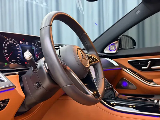 Mercedes-Benz S-Class — Фото автомобиля 11