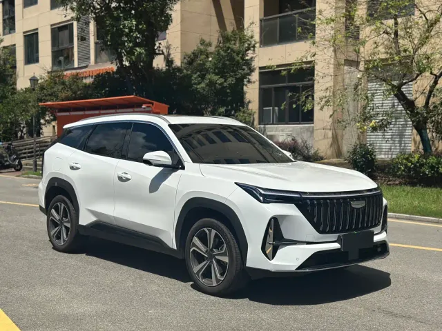 Geely Boyue L — Фото автомобиля 3
