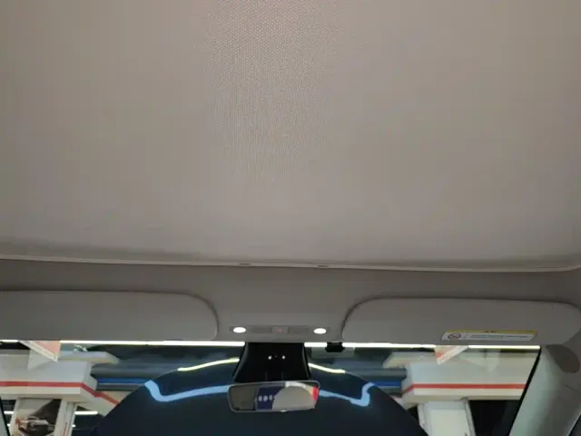 Tesla Model Y — Фото автомобиля 17
