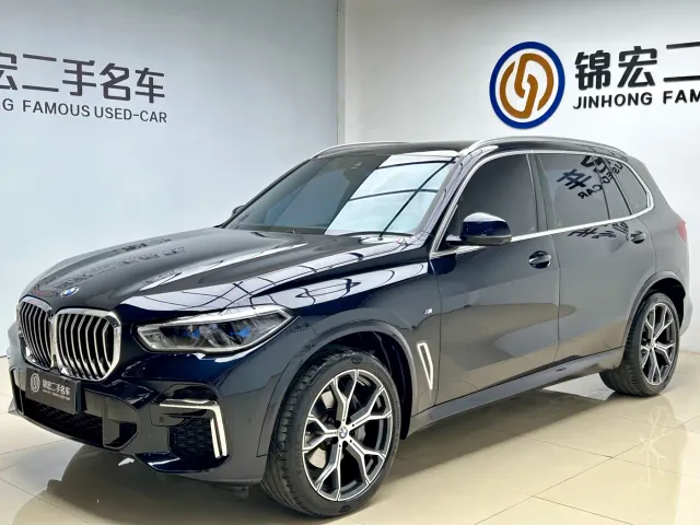 Фотография автомобиля — BMW X5