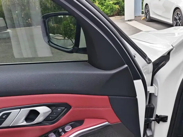 BMW 3 Series — Фото автомобиля 18