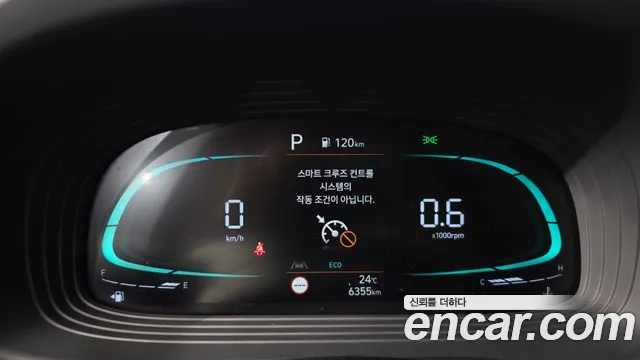 Hyundai Venue — Фото автомобиля 11