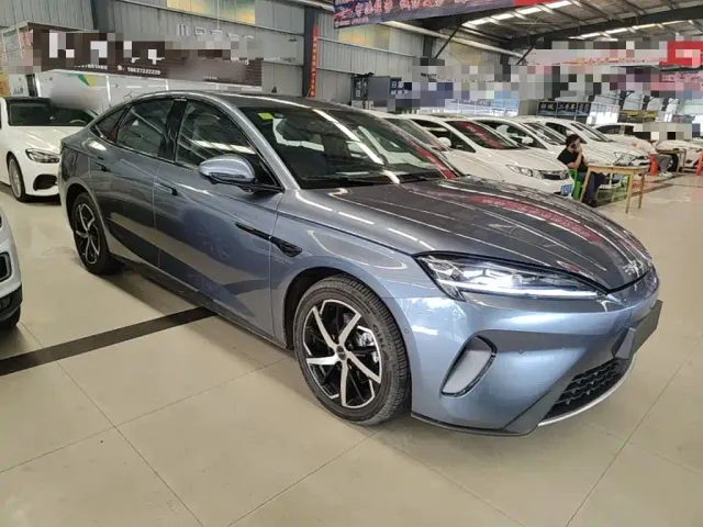 BYD Seal 07 DM-i — Фото автомобиля 3