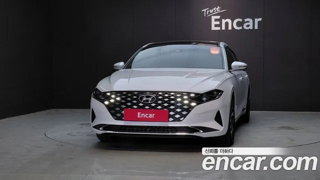 Hyundai Grandeur Exclusive — Фото автомобиля 3