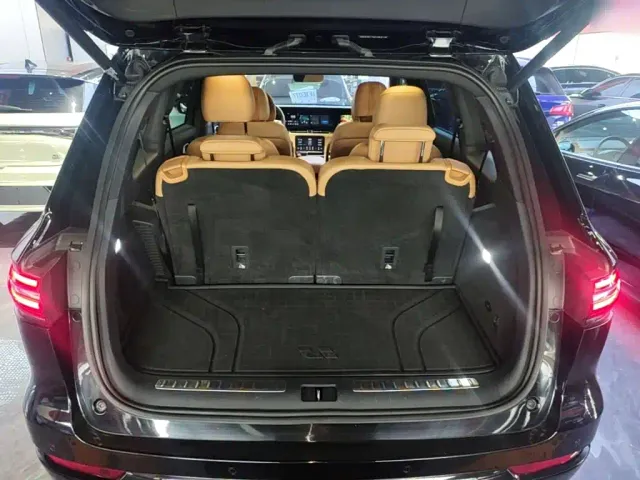 Li Auto ONE — Фото автомобиля 18