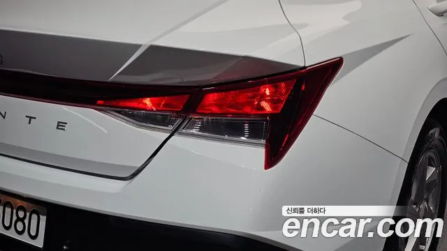 Hyundai AVANTE Новый Avante (CN7) — Фото автомобиля 23