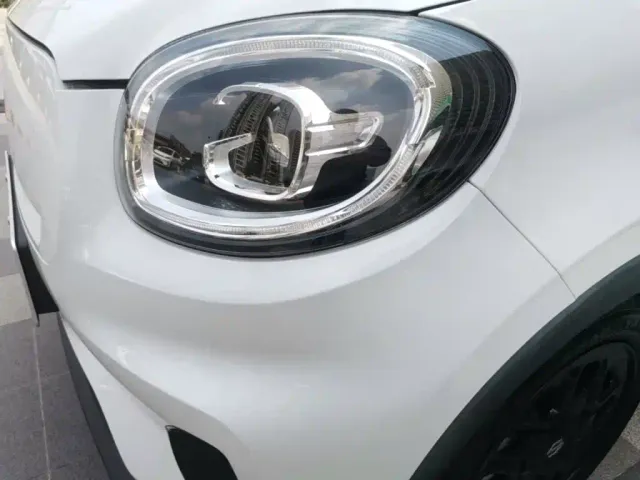 Leapmotor T03 — Фото автомобиля 23