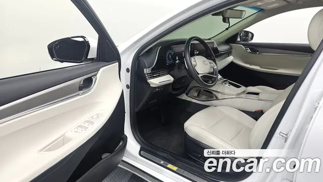 Hyundai Grandeur Grandeur (New) Hybrid — Фото автомобиля 15