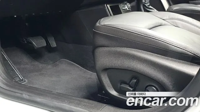 Jeep Renegade — Фото автомобиля 20