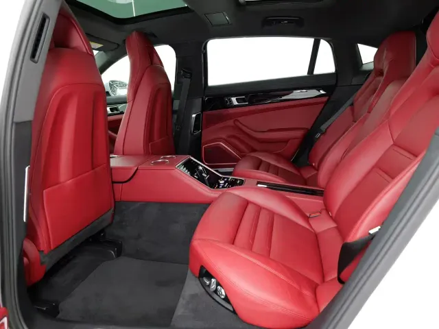 Porsche Panamera — Фото автомобиля 3