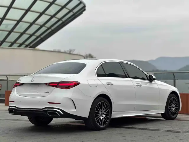Mercedes-Benz C-Class — Фото автомобиля 4