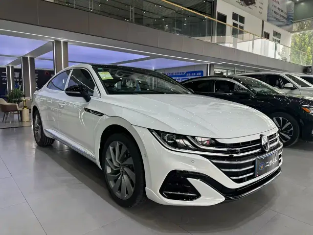 Volkswagen CC — Фото автомобиля 3