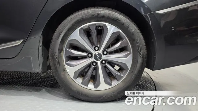 Kia K8 K8 Hybrid — Фото автомобиля 6