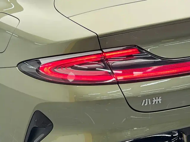 Xiaomi SU7 — Фото автомобиля 10