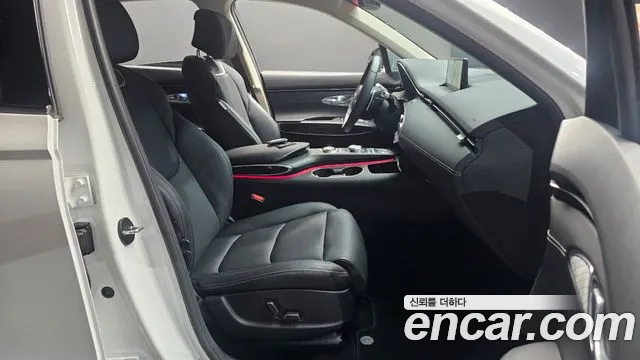 Genesis GV70 2.5T Бензин AWD — Фото автомобиля 26