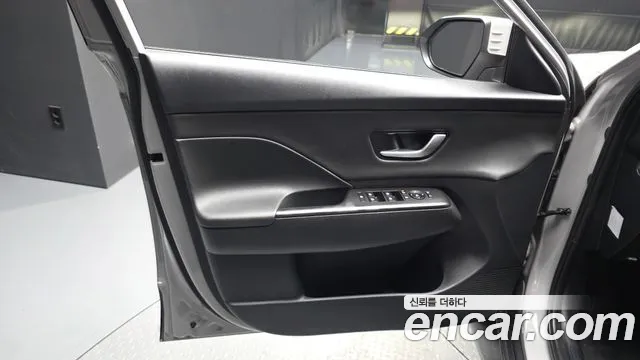 Hyundai Kona Kona (SX2) Бензин 1.6 Turbo 4WD — Фото автомобиля 24