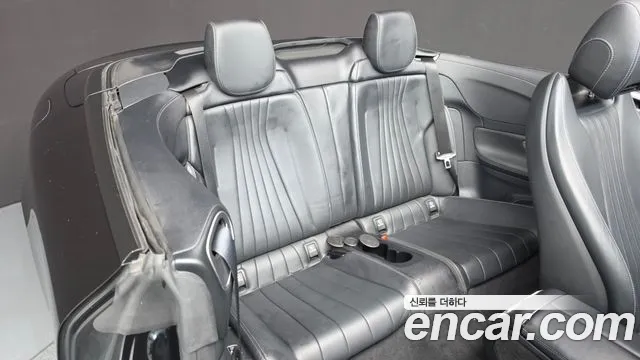 Mercedes-Benz E-Class — Фото автомобиля 12