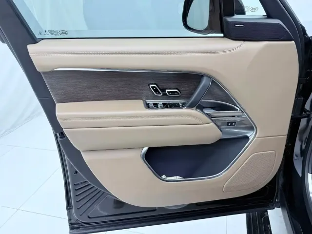 Land Rover Range Rover — Фото автомобиля 15