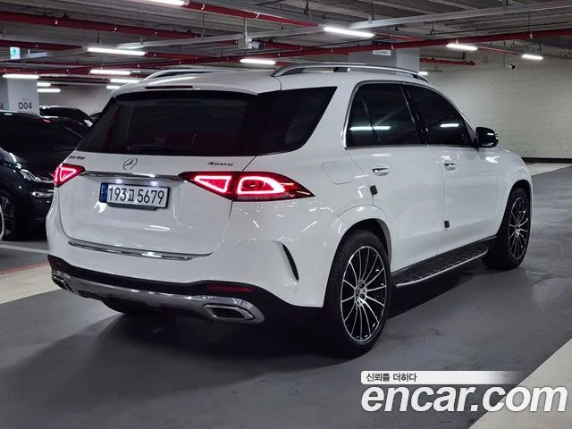 Mercedes-Benz GLE-Class — Фото автомобиля 2