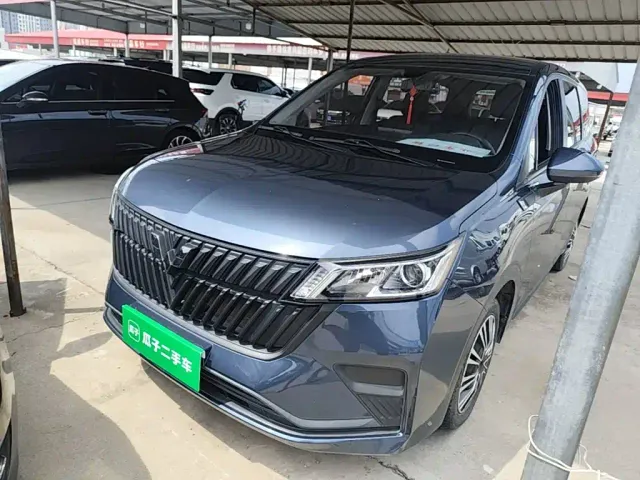 Фотография автомобиля — Wuling Jiachen