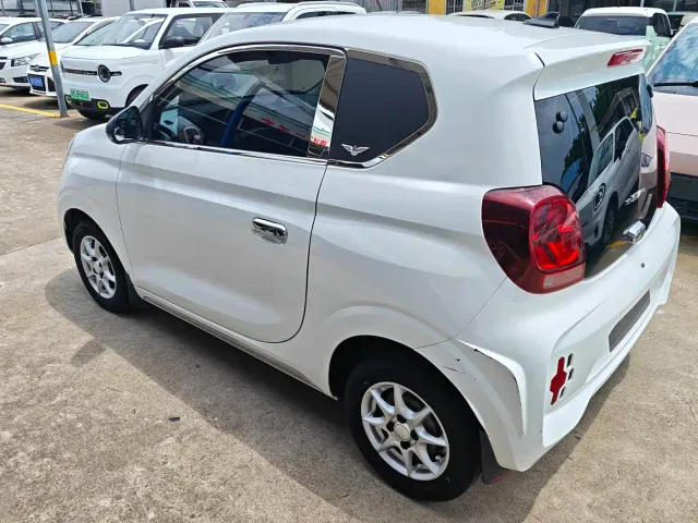 Roewe Clever — Фото автомобиля 7