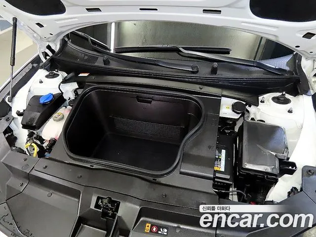 Hyundai Ioniq 6 — Фото автомобиля 19