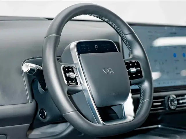 Li Auto L7 — Фото автомобиля 9