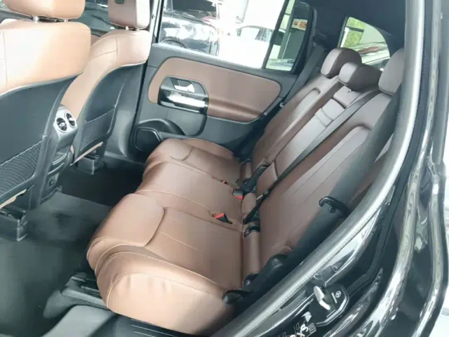 Mercedes-Benz GLB-Class — Фото автомобиля 16