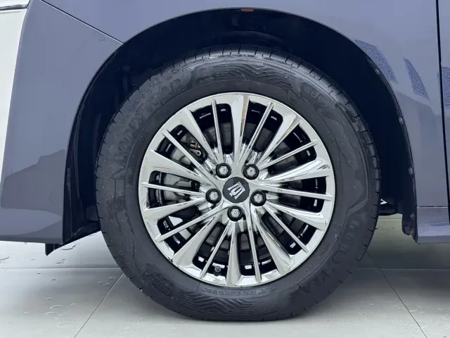Toyota Vellfire — Фото автомобиля 18