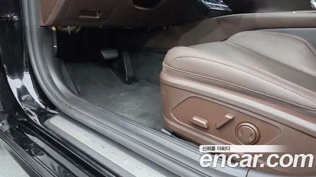 Hyundai Grandeur GN7 — Фото автомобиля 17
