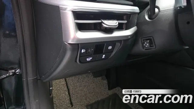 Hyundai Grandeur Grandeur (GN7) 2.5 Бензин 2WD — Фото автомобиля 12