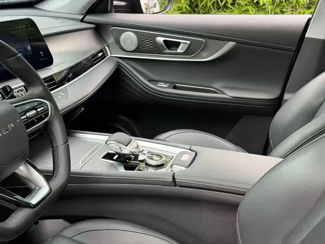 Chery Tiggo 8 PLUS — Фото автомобиля 12