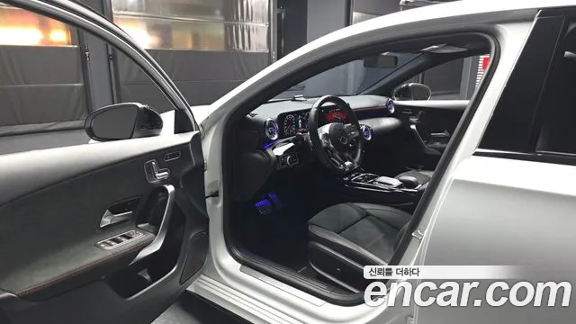 Mercedes-Benz A-Class W177 — Фото автомобиля 10