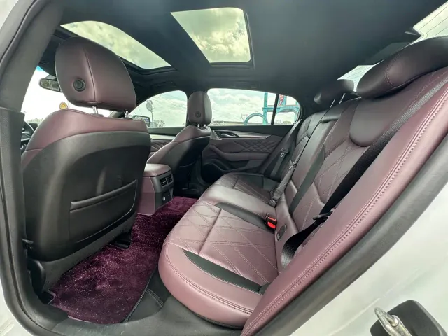 Cadillac CT5 — Фото автомобиля 9