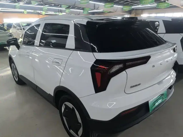 Geely Geometry E Firefly — Фото автомобиля 4