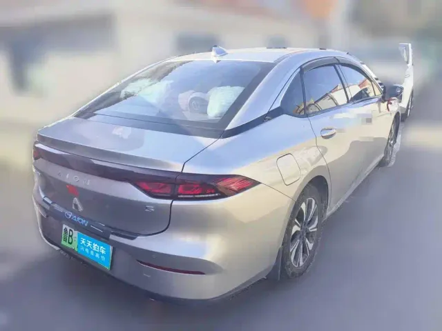 GAC Aion S — Фото автомобиля 5