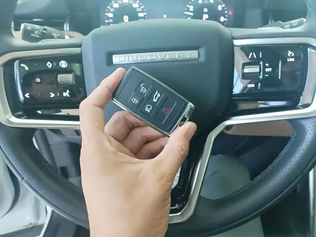 Land Rover Discovery Sport — Фото автомобиля 16