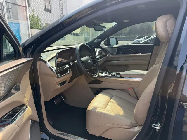 Cadillac XT5 — Фото автомобиля 4