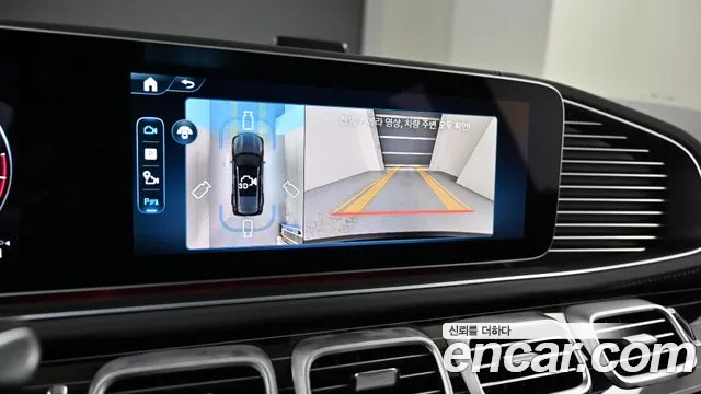 Mercedes-Benz GLS-Class — Фото автомобиля 15