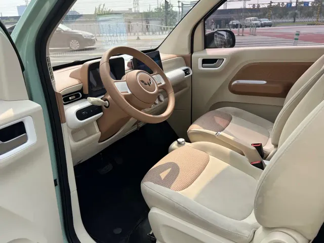 Wuling Hongguang Mini EV — Фото автомобиля 13